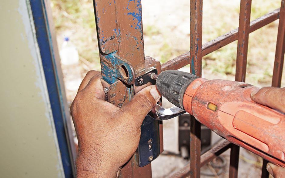 artisan serrurier ouverture de porte Évry